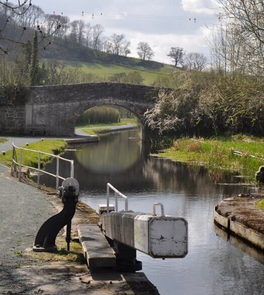 Montgomery Canal visit walks Wales 