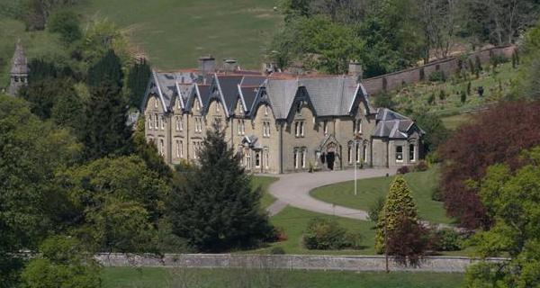 Abbey-Cwm-Hir Powys